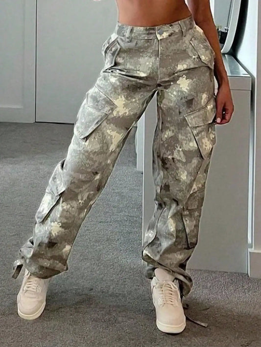 Women's Camo Cargo Pants: Y2K Wide Leg Baggy Style, Army Joggers with Flap Pockets